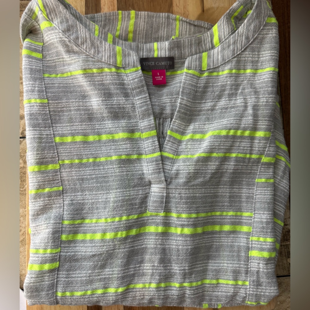 VINCE CAMUTO BLOUSE